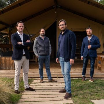 Los cofundadores de HolaCamp.