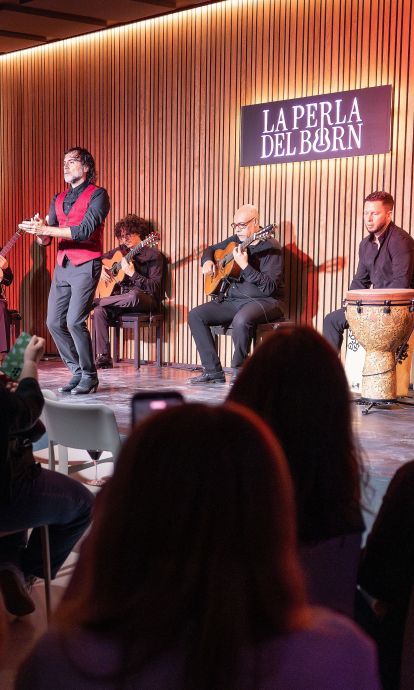 Barcelona Guitar Trio en La Perla del Born Barcelona Guitar Trio en La Perla del Born