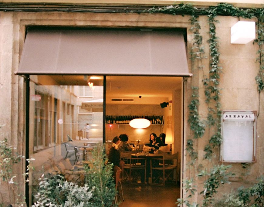 La entrada d'Arraval, en ple Raval de Barcelona La entrada d'Arraval, en ple Raval de Barcelona