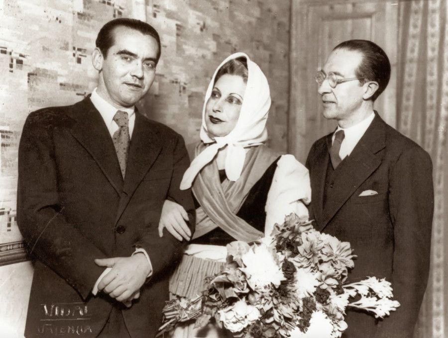 Lorca, Xirgu y Rivas Cherif, en el estreno de 'Yerma' Lorca, Xirgu y Rivas Cherif, en el estreno de 'Yerma'