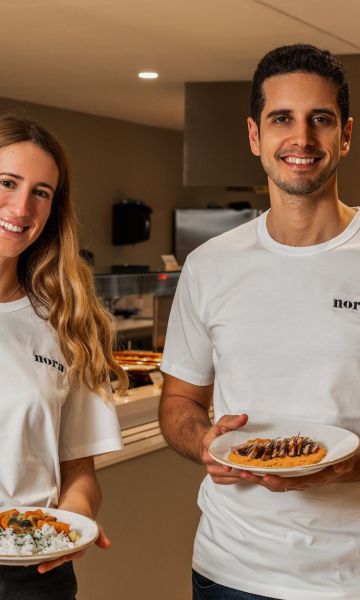 Nora Vallcorba y Albert Solé, cofundadores de Nora Real Food © Nora Real Food Nora Vallcorba y Albert Solé, cofundadores de Nora Real Food © Nora Real Food