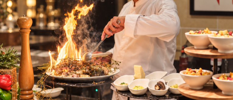En la experiencia renovada de brunch del Majestic, el 'show-cooking' gana protagonismo. En la experiencia renovada de brunch del Majestic, el 'show-cooking' gana protagonismo.
