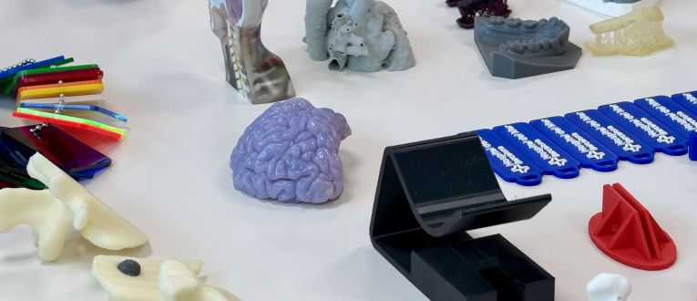 Prototipos para el sector salud creados con impresión 3D en la Incubadora del Consorci de la Zona Franca © Gemma Sánchez Bonel (ACN) Prototipos para el sector salud creados con impresión 3D en la Incubadora del Consorci de la Zona Franca © Gemma Sánchez Bonel (ACN)