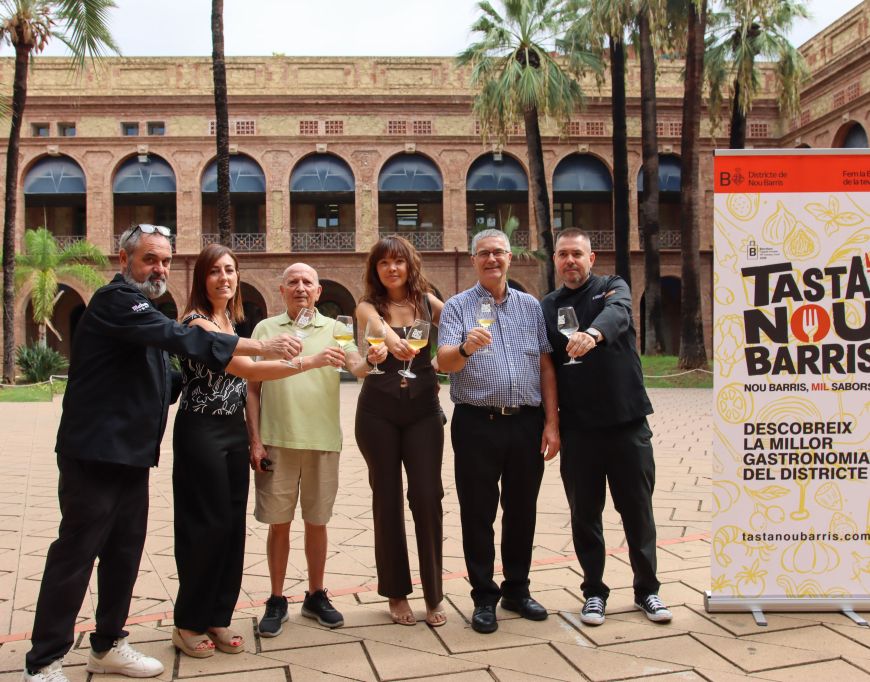 Foto de familia de la presentación del Tasta Nou Barris 