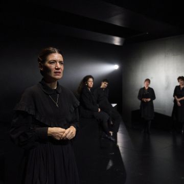 Siete actrices protagonizan 'El Cadell'. © David Ruano Siete actrices protagonizan 'El Cadell'. © David Ruano