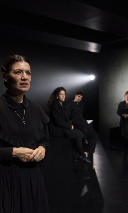 Siete actrices protagonizan 'El Cadell'. © David Ruano Siete actrices protagonizan 'El Cadell'. © David Ruano