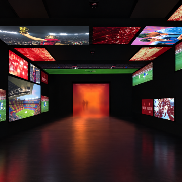 El antiguo cine IMAX renacerá con una exposición interactiva dedicada a Andrés Iniesta.