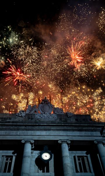 Fuegos artificiales después del Toc d’Inici de la Mercè. © Àngel Bravo