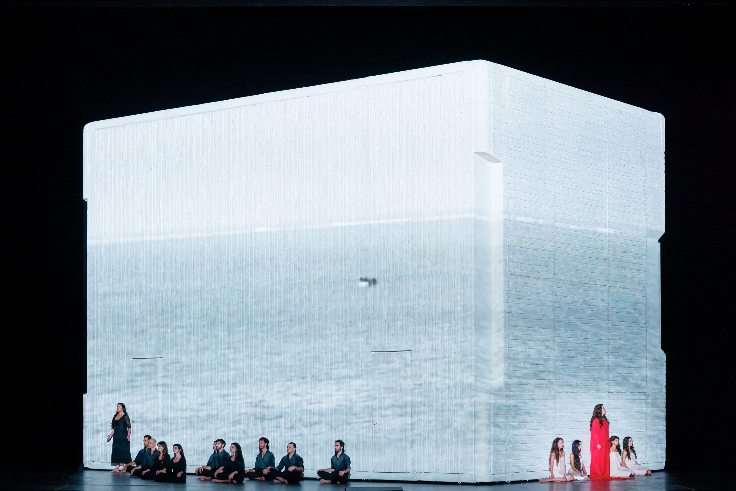Aida de Giuseppe Verdi, sota la direcció escènica de l'artista iraniana Shirin Neshat © Sergi Panizo