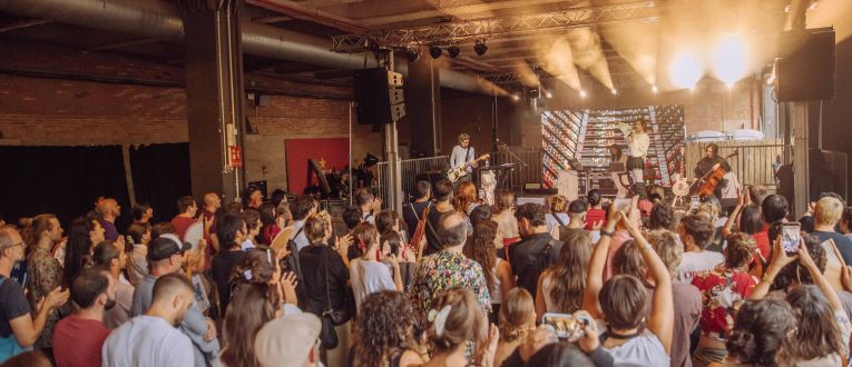 La Antigua Fábrica Estrella Damm ha sido el escenario de doce conciertos de las Fiestas de La Mercè. © Gemma Martz