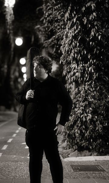 El músico, escritor y guionista de televisión Dimas Rodríguez. © Èric Palaudàries El músico, escritor y guionista de televisión Dimas Rodríguez. © Èric Palaudàries