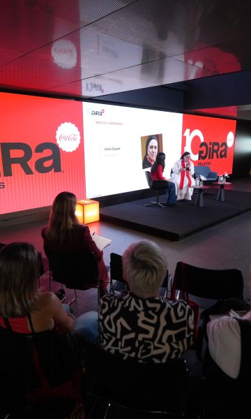El programa GIRA Mujeres ha celebrado diez años de trayectoria con una jornada bajo el lema '10 años, 10 mujeres, 10 historias'. © Coca-Cola