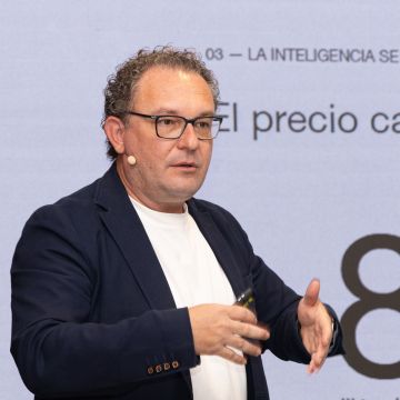 Aleix Valls, CEO de WeAI, ha advertido de que el principal freno a la adopción de la IA es el liderazgo empresarial, no la tecnología. © Àngel Bravo Aleix Valls, CEO de WeAI, ha advertido de que el principal freno a la adopción de la IA es el liderazgo empresarial, no la tecnología. © Àngel Bravo