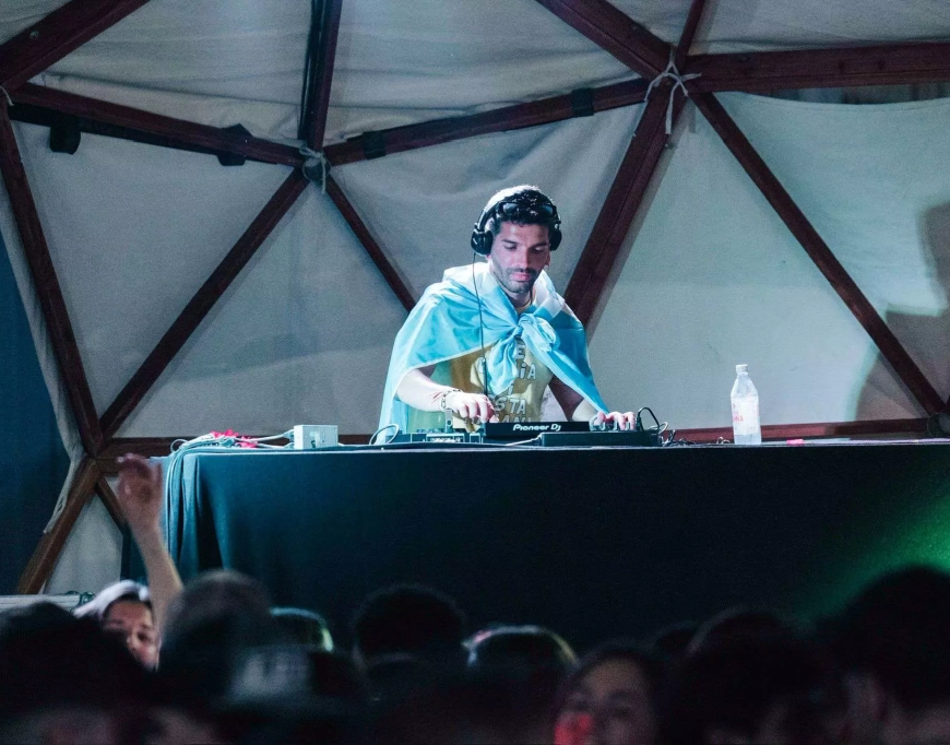 Dj Avezz actuarà a l'Estació de França 