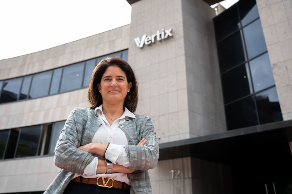 Elena Massot APCE VERTIX