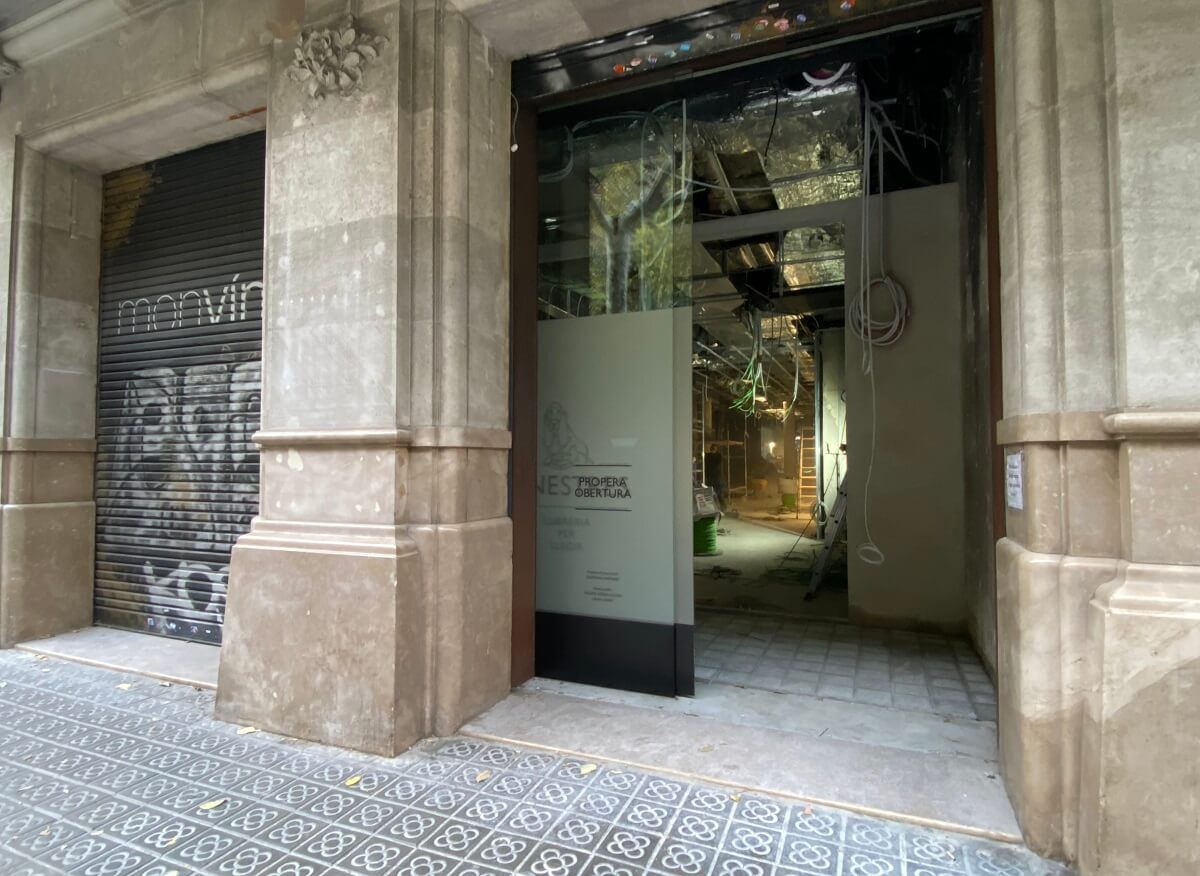 Entrada Llibreria Finestres