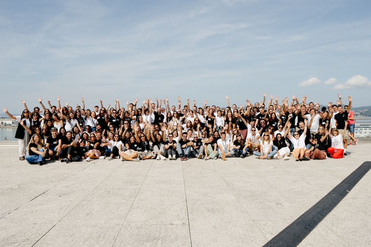Employees of the Viko company.