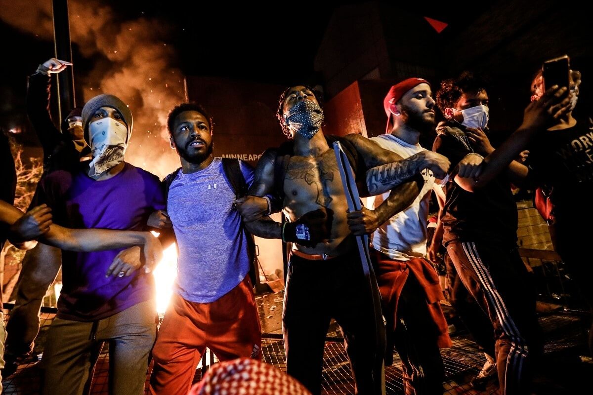 'Minneapolis Unrest: The George Floyd Aftermath'. Tercer premio de reportaje gráfico en la categoría de Noticias de Actualidad. © John Minchillo, United States, Associated Press