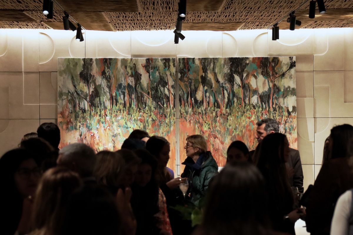 El díptico Raíces durante el acto inauguración de la exposición de Joana Santamans en Juno House.