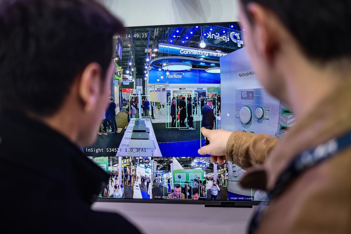 Asistentes MWC estand TP-Link