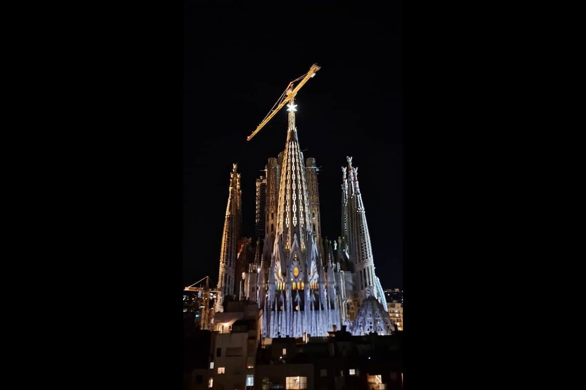 Sagrada Família estel Torre Mare de Déu