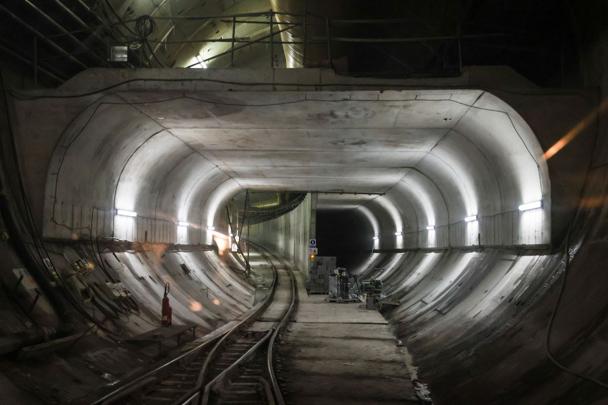 Túnel obras L9 
