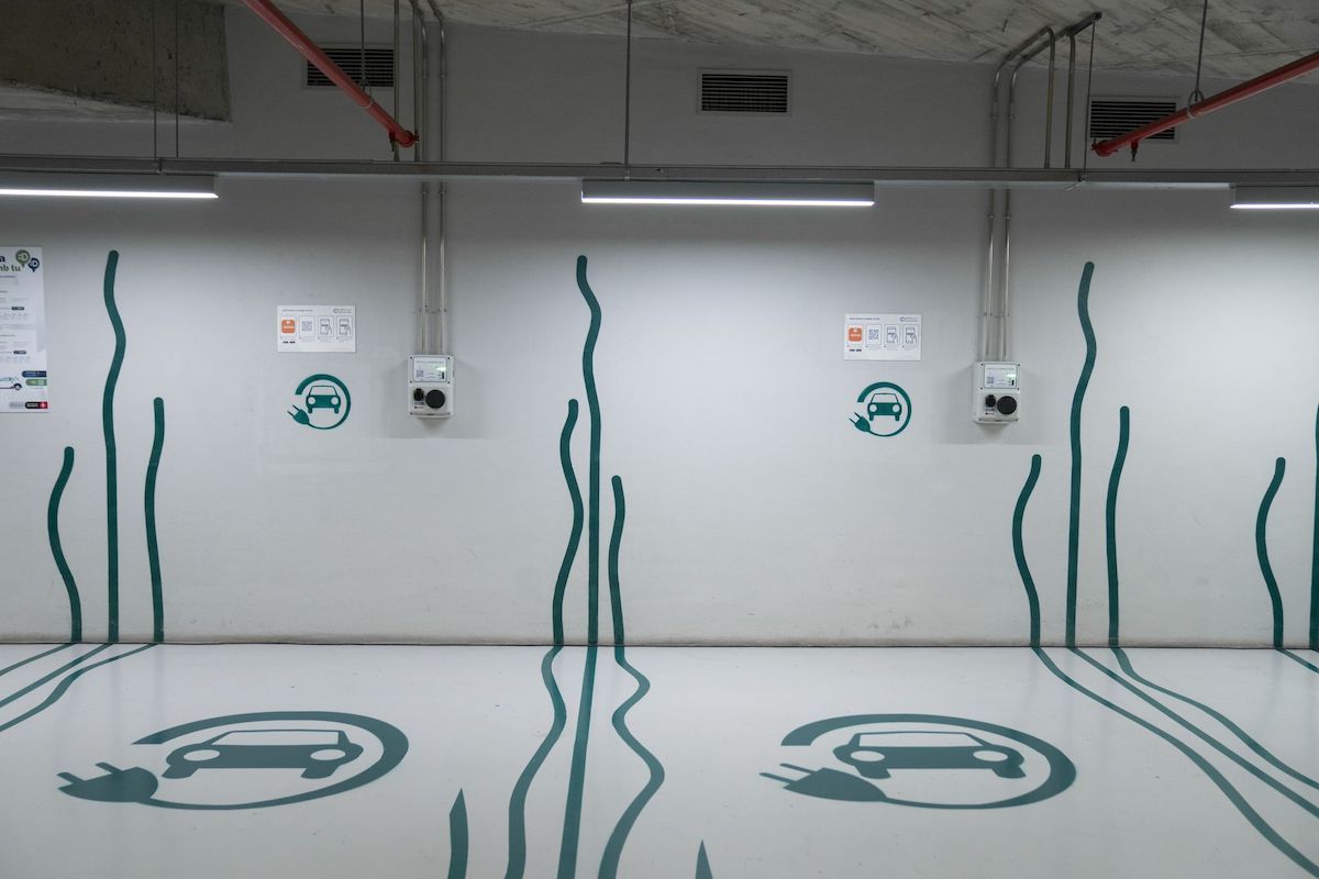 Places de càrrega vehicles elèctrics