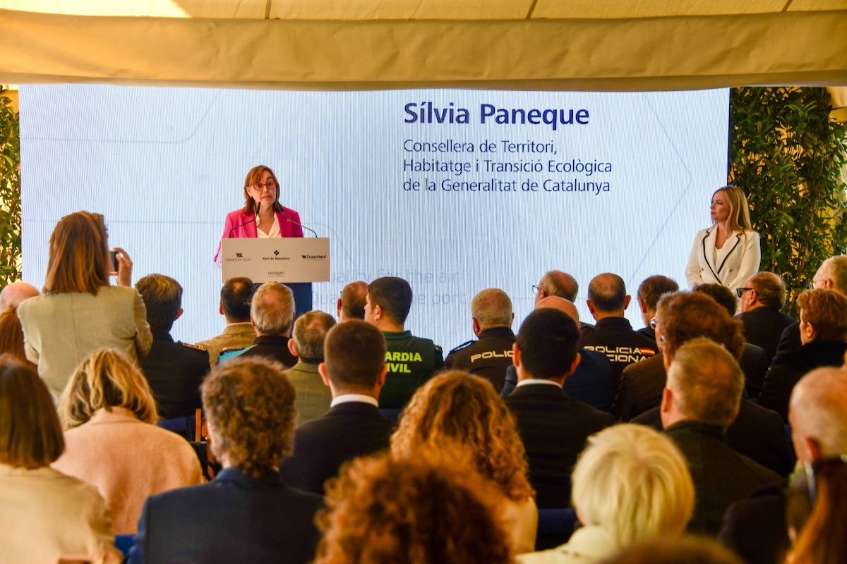 La consellera Sílvia Paneque en el Port de Barcelona. 