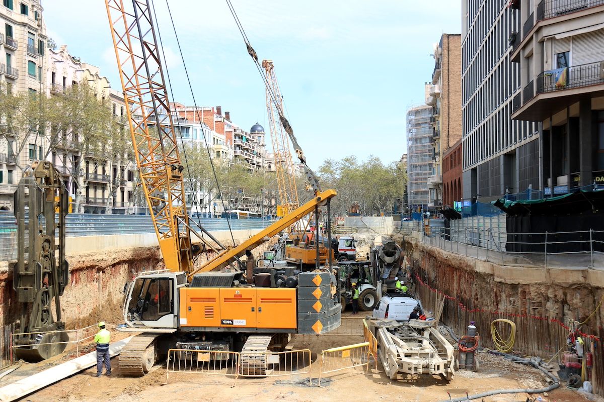 Obras de la L8. 