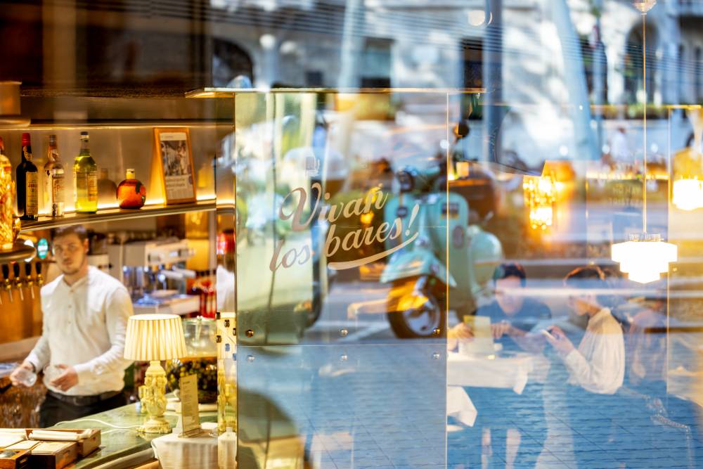 bar restaurante vint-i-quatre barcelona tapeo