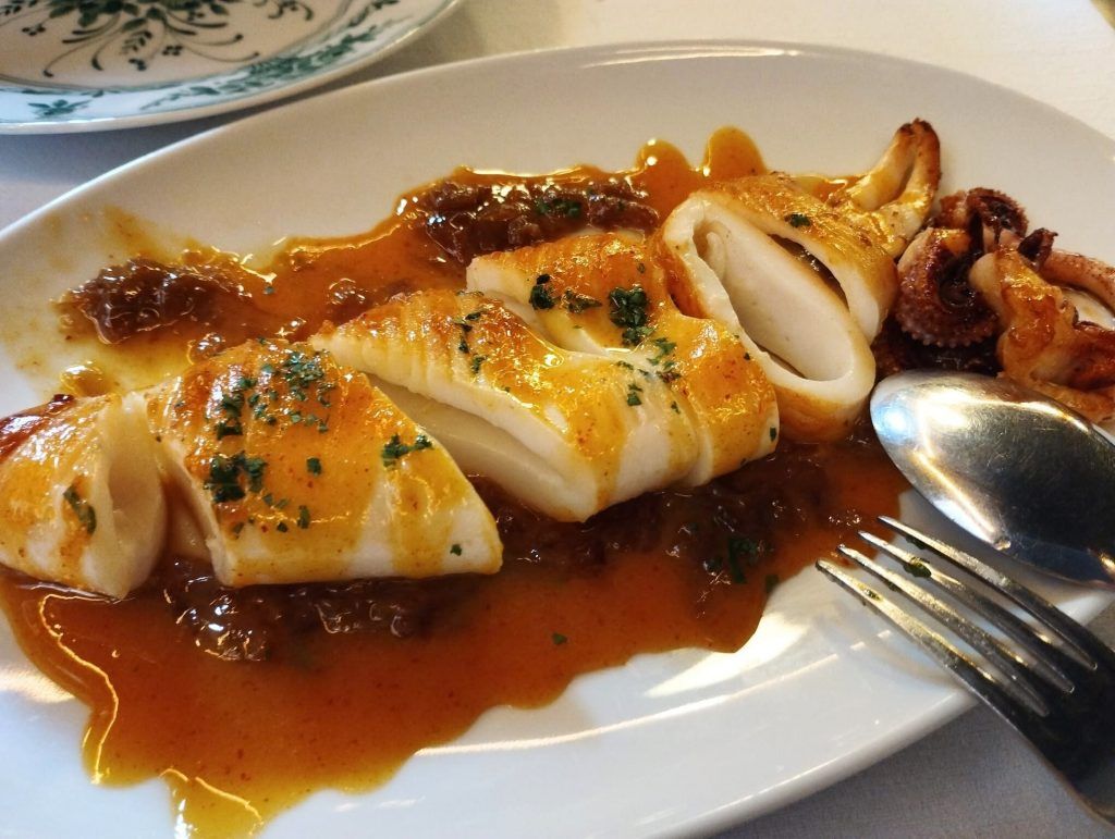 Calamar de la Barceloneta al estilo de La Barra.