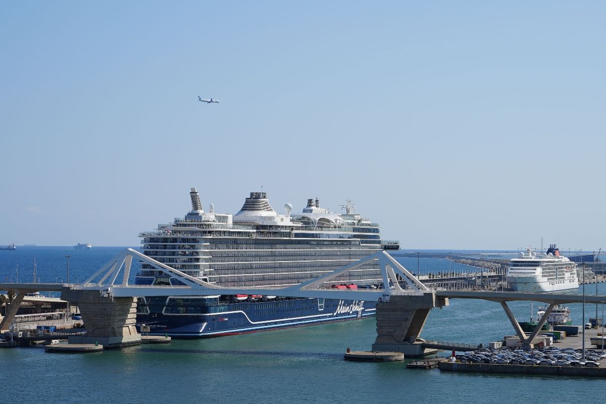 El crucero Mein Schiff Relax en Barcelona.