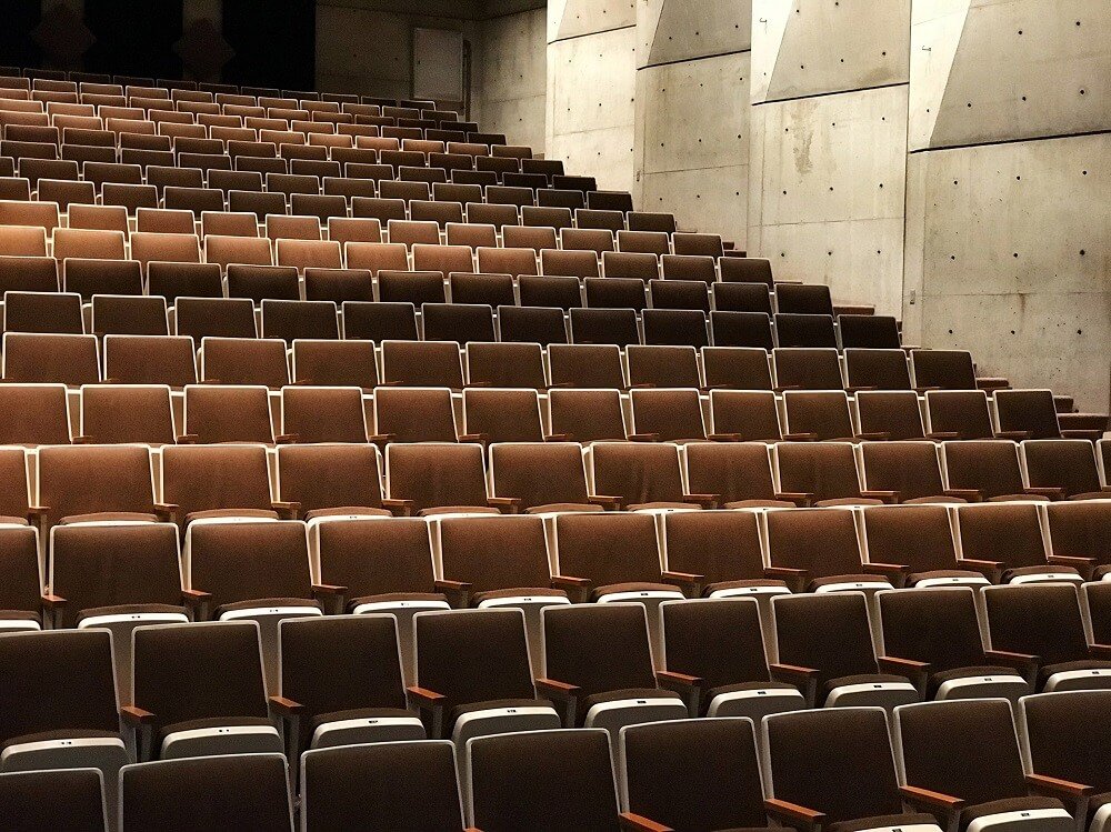 La universidad. Un título, un puesto de trabajo (II)
