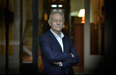 Eduardo Mendoza