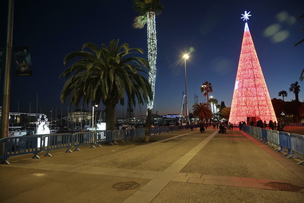 Árbol de Navidad en el Moll de la Fusta, Barcelona
