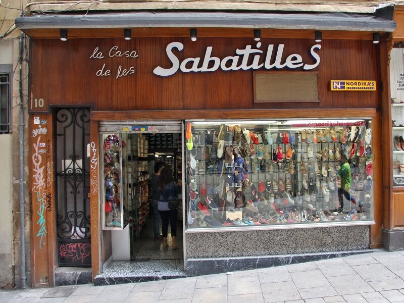 La Casa de les Sabatilles, a Barcelona
