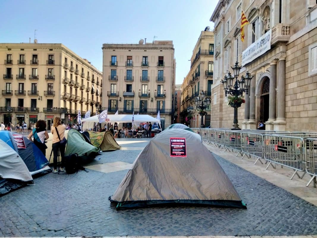 acampada oci nocturn plaça sant jaume