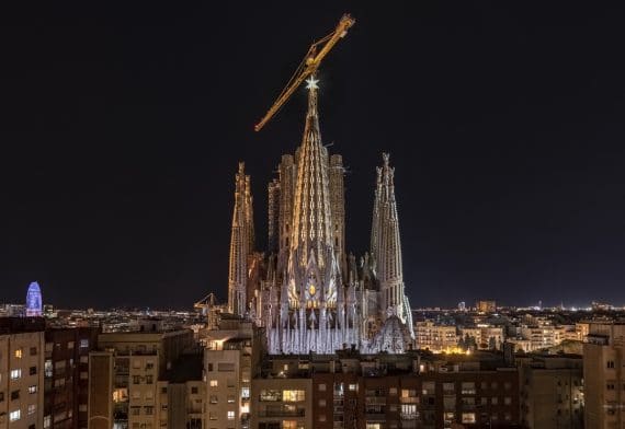 Sagrada Família estel Torre Mare de Déu