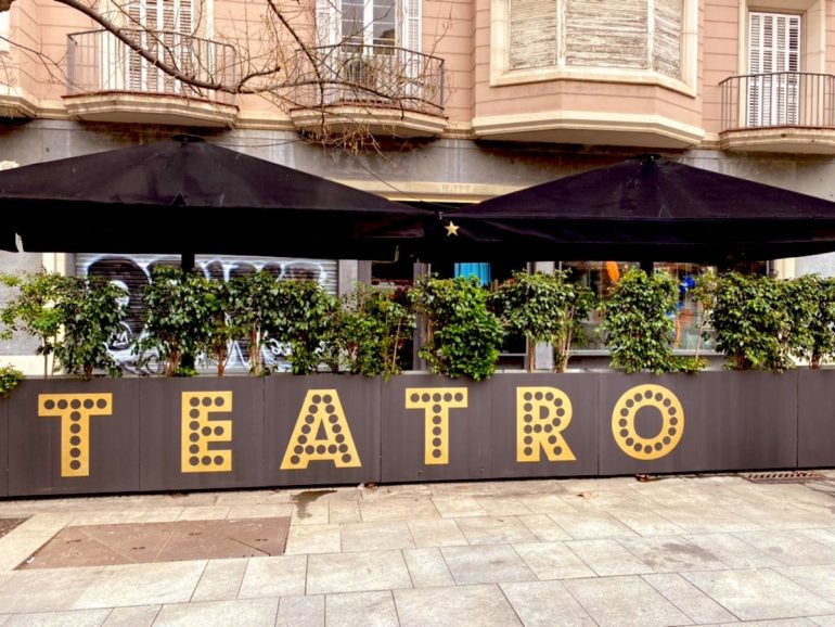 El restaurante Teatro abre en el antiguo local de Tickets en el Paral·lel