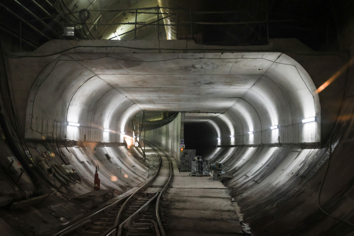 Túnel obras L9