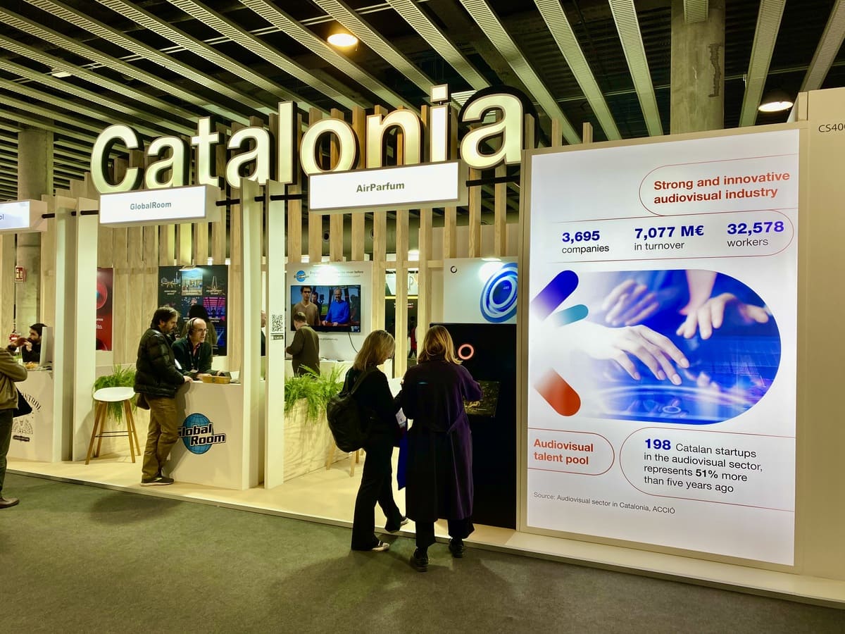 Hologramas, realidad virtual y vitrinas futuristas: la presencia catalana en el ISE