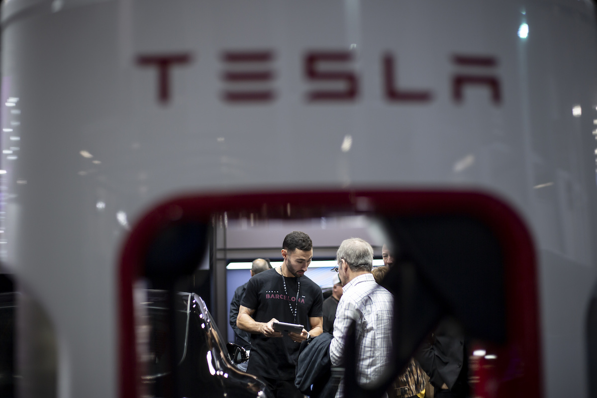 Estand Tesla Automobile 2023