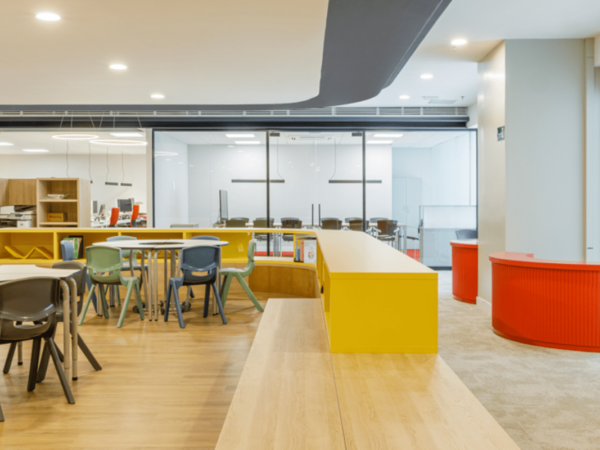 nueva sede Vicens Vives Via Augusta Barcelona