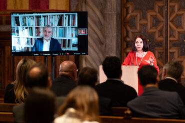 Directora general FIL, Marisol Schulz y alcalde de Barcelona Jaume Collboni Feria Internacional del Libro de Guadalajara