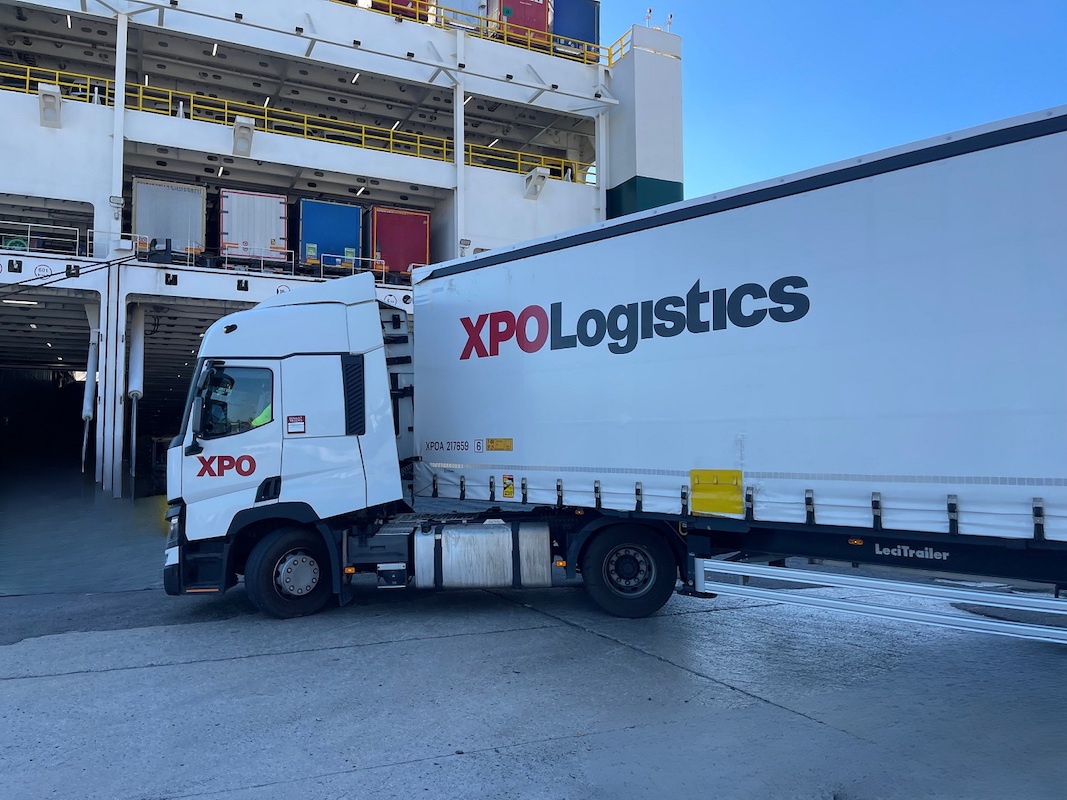 Camión de XPO Logistics 