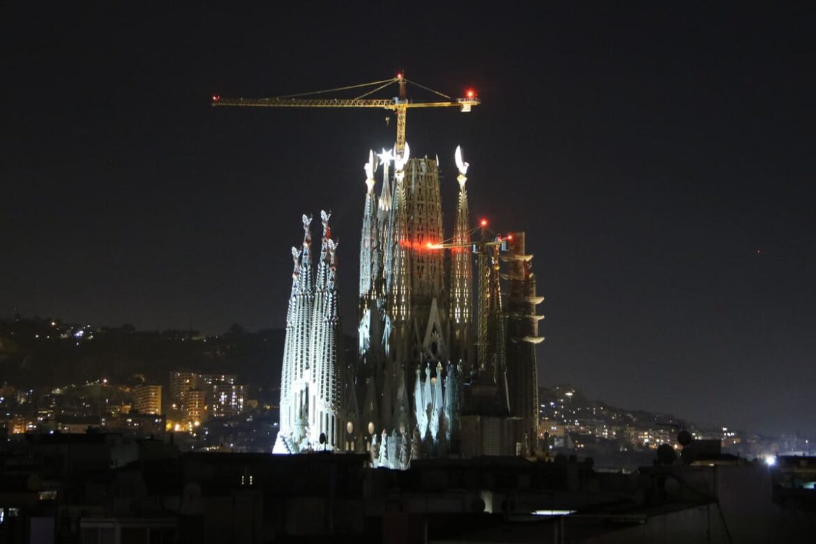 la Sagrada familia tetramorfo torres evangelistas