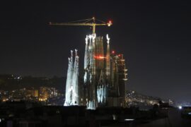 la Sagrada familia tetramorfo torres evangelistas