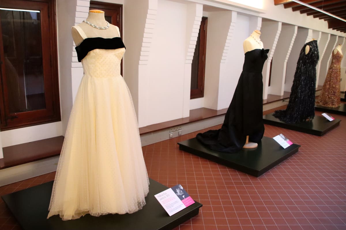 vestits Victoria de los Ángeles exposició Cosint el cant Palau Güell