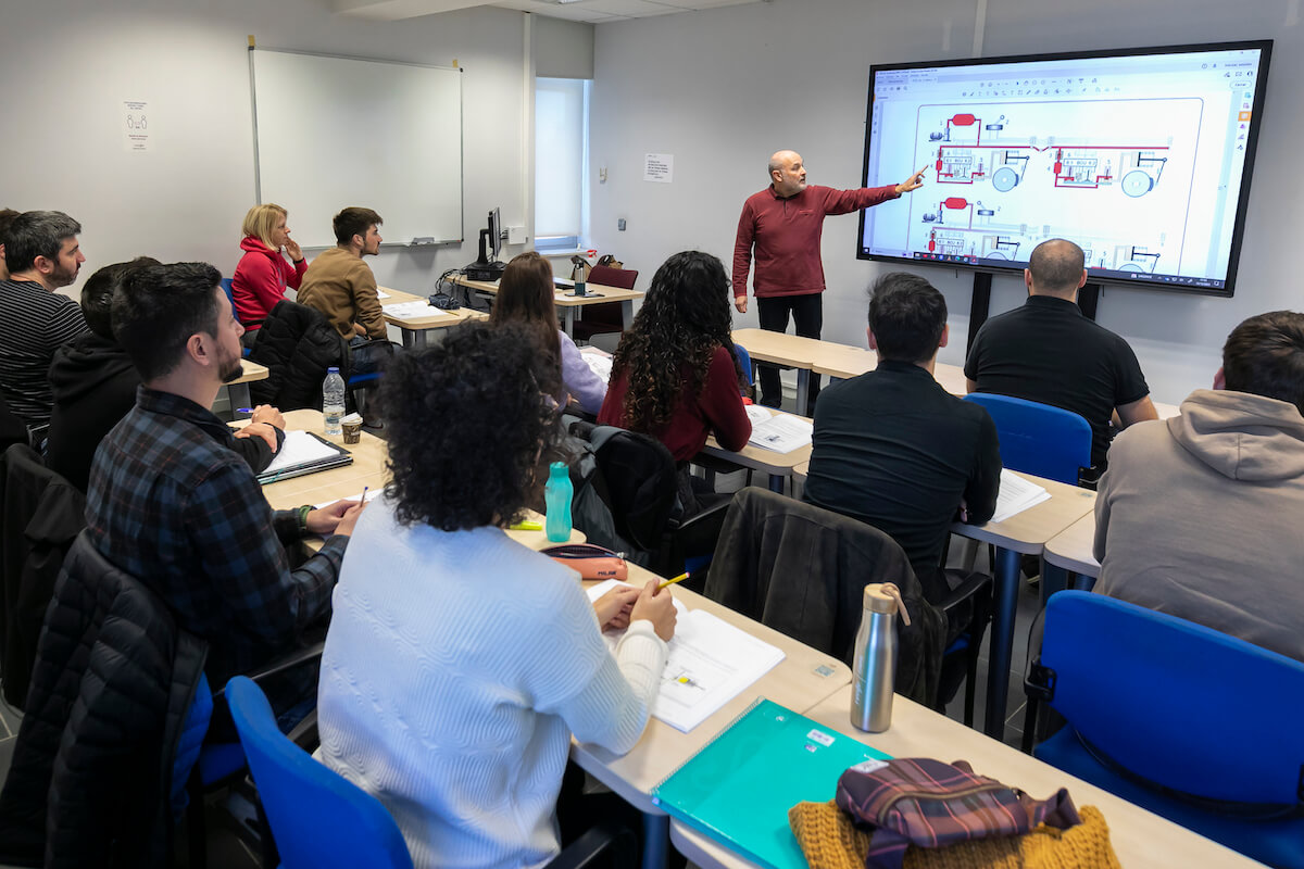 Clase teórica centro formación Renfe L'Hospitalet