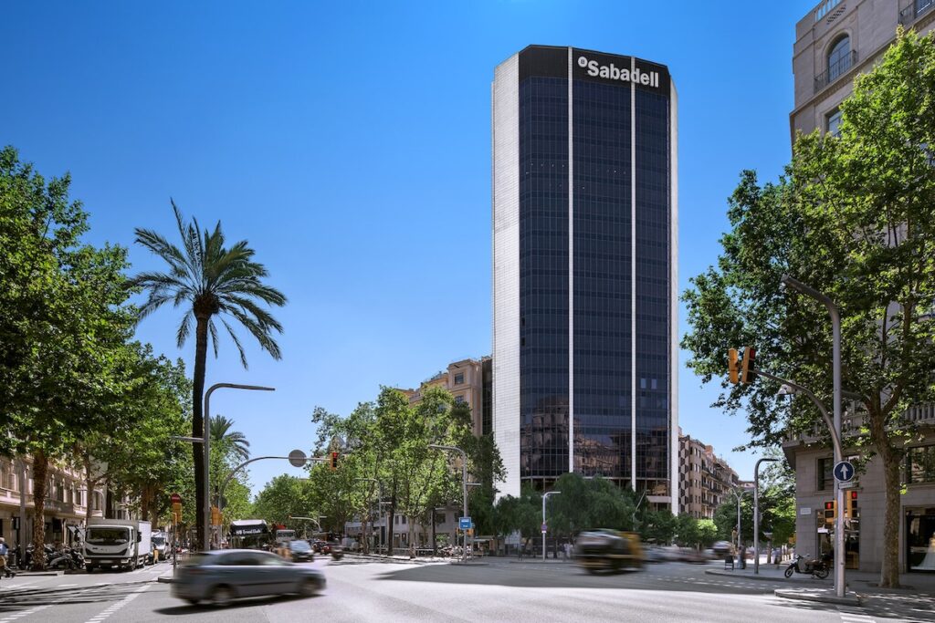 Diagonal Vertical Edificio oficinas Barcelona